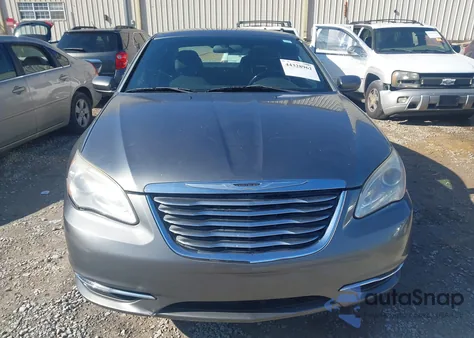 2012 Chrysler 200 Touring z USA, uszkodzony, nr VIN 1C3CCBBB6CN166646
